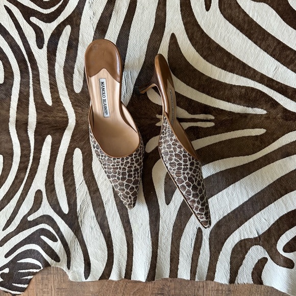 Vintage Manolo Blhanik heels - Picture 6 of 8